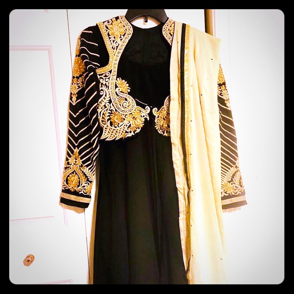 Dresses & Skirts - Black and golden indian dress